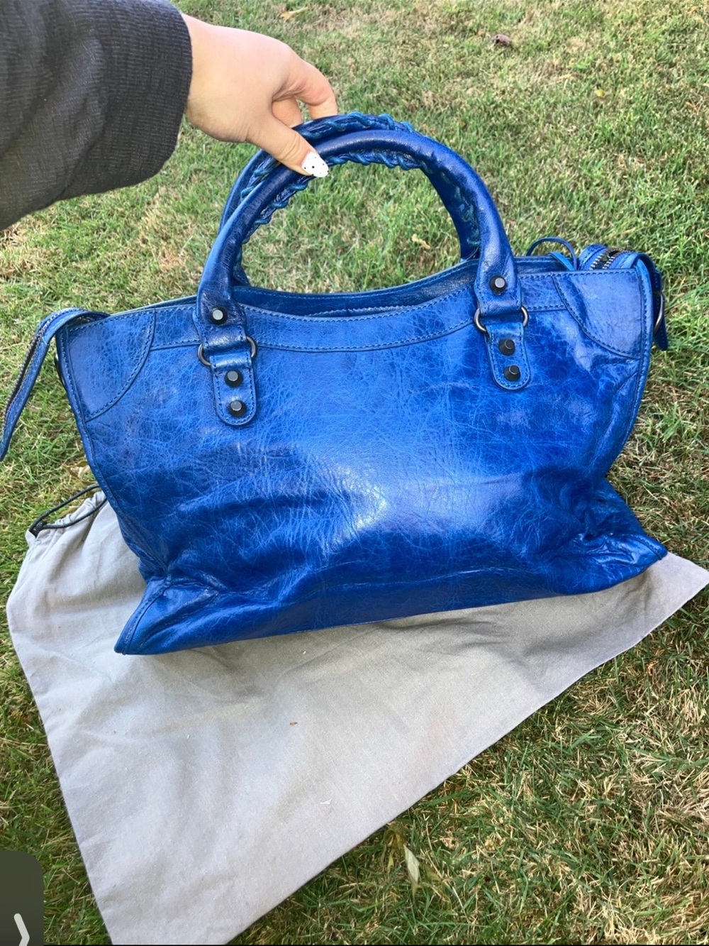 Balenciaga medium city bag top zipper does not zip - Picture 2 of 10